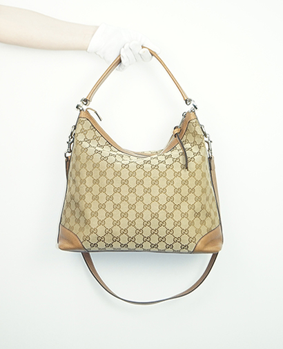 Miss GG Hobo, front view